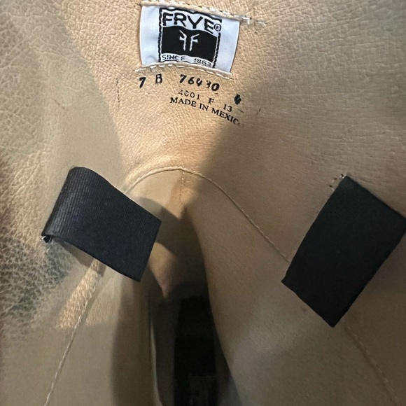 FRYE Melissa Button Back Boot - Picture 7 of 8